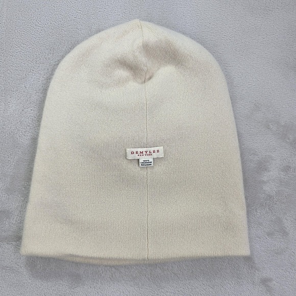 DemyLee Beanie Hat Womens One Size White 100% Cashmere Knit Winter Slouchy - Picture 3 of 7